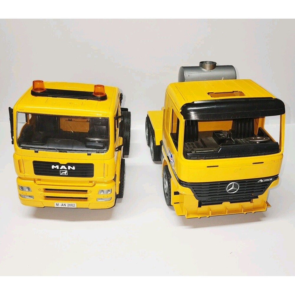 Bruder 1:16 Scale Construction Truck Lot (2) MAN TGA & Mercedes-Benz Actros VTG